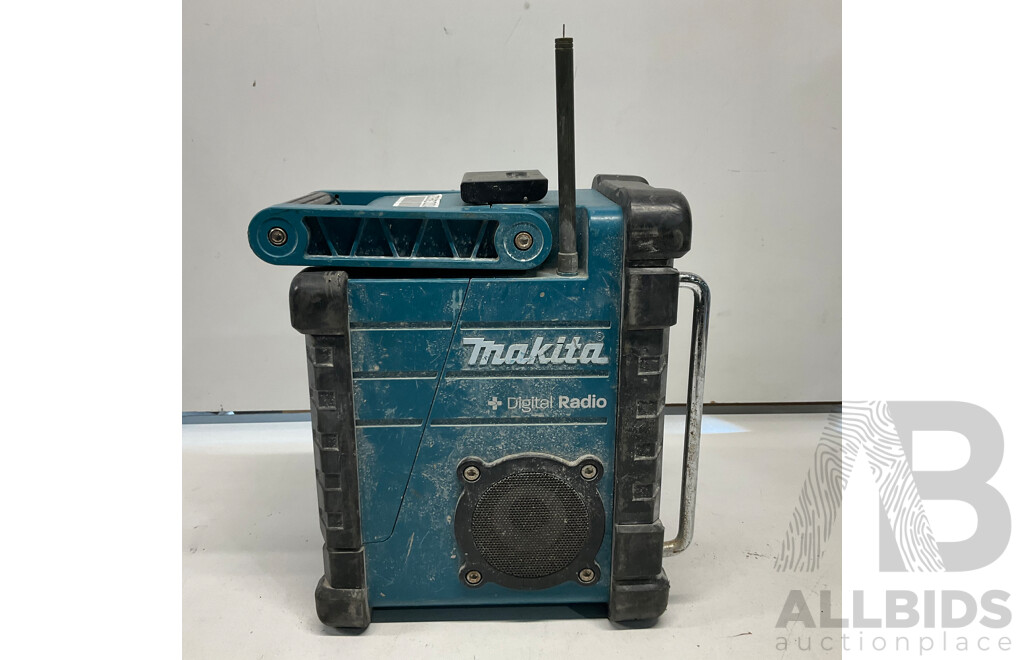 MAKITA Digital Radio DMR105 - Skin Only - ORP$339.00