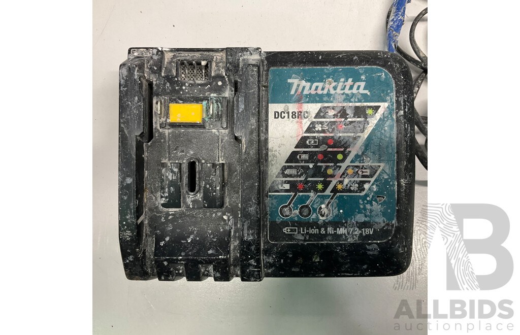 MAKITA DC18RC  Charger  &  Battery X2 - Lot of 3 - Estimated Total ORP369.00