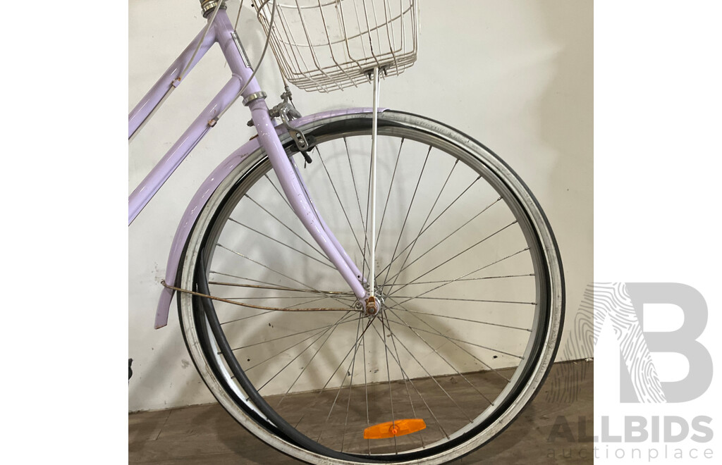 Ladies Classic Plus Vintage Bike Lavender - Estimated ORP $300