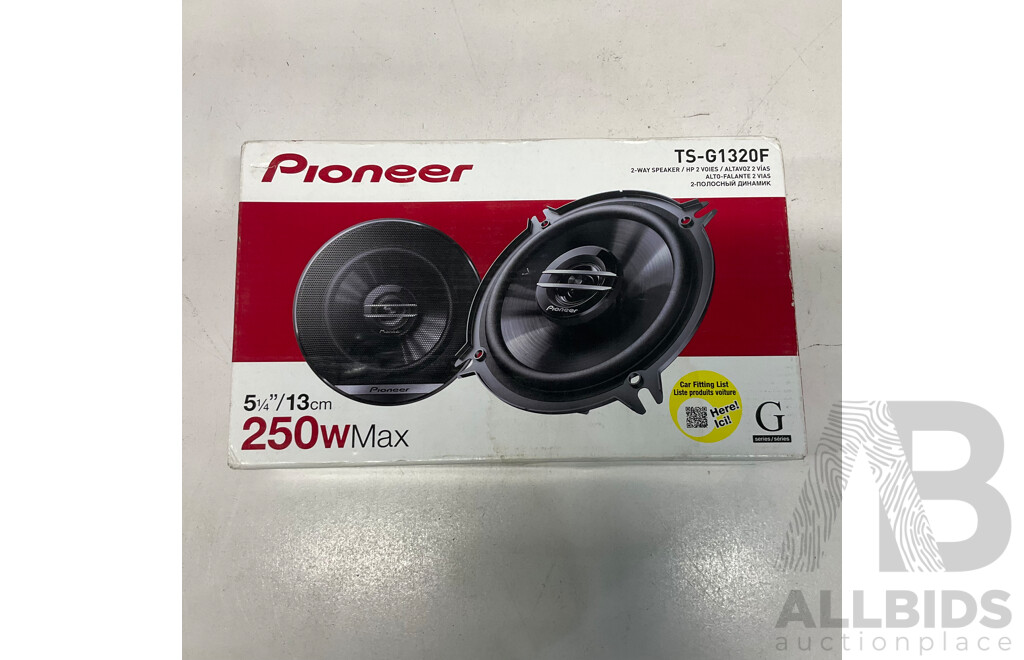 Pioneer TS-G1320F 2 Way G-Series Coaxial Speakers - Lot of 2 - Total ORP$ 120.00