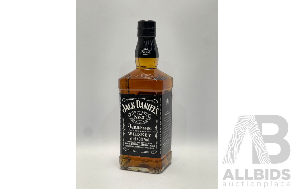 700ml Bottle of Jack Daniels Tennessee Whiskey - New