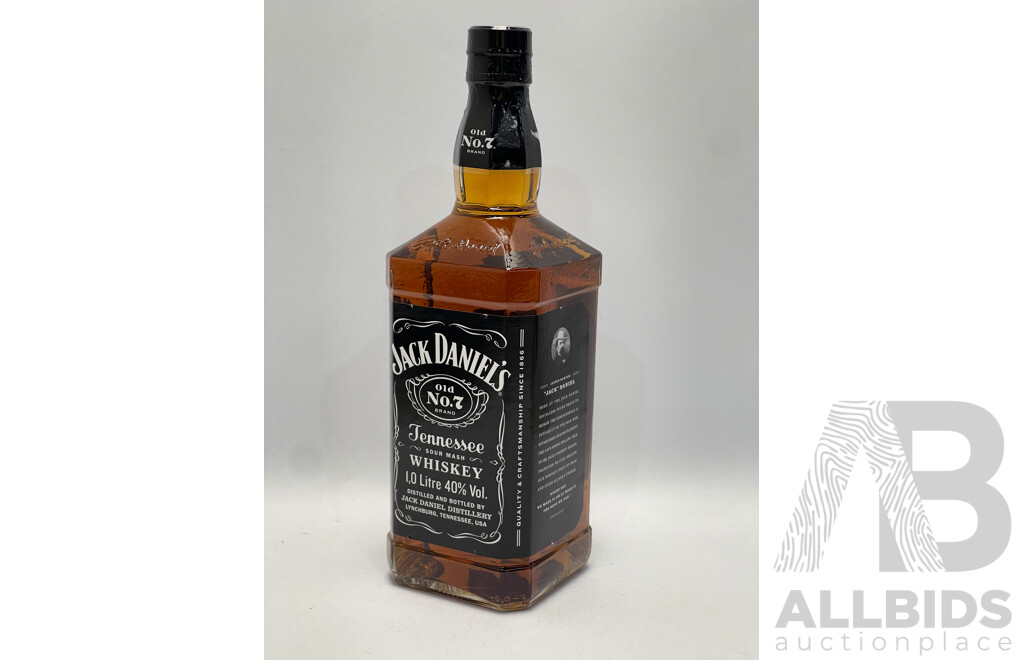 1 Litre  Bottle of Jack Daniels Tennessee Whiskey - New