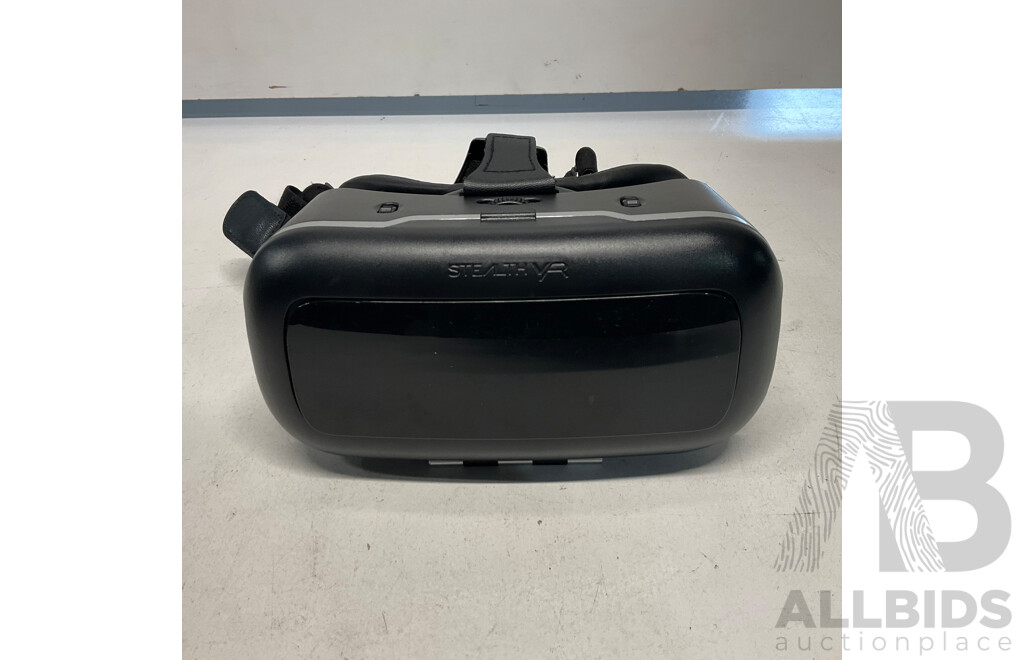 NEPTECHNO 3D VR Glasses NP004 X2 & STEATH VR VR200 Headset - Lot of 3