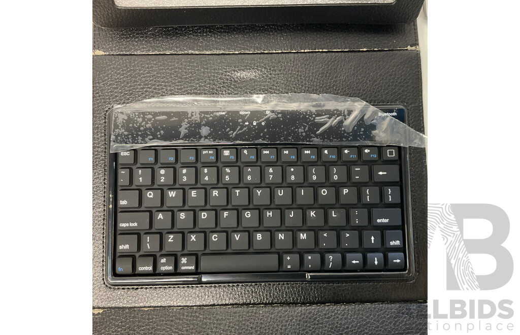IPad Case with Bluetooth Keyboard - Lot of 9 - Estimated Total $ 450.00