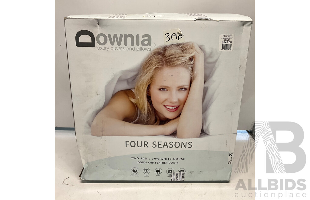 DOWNIA Four Seasons Quilt (Size King) - ORP $849.00