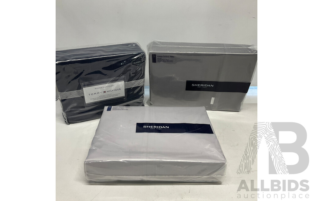 TOMMY HILFIGER Queen Quilt Cover Set & SHERIDAN Queen Sateen Sheet Set (700tc &500 Tc)  - Lot of 3 - Estimated Total ORP $600.00