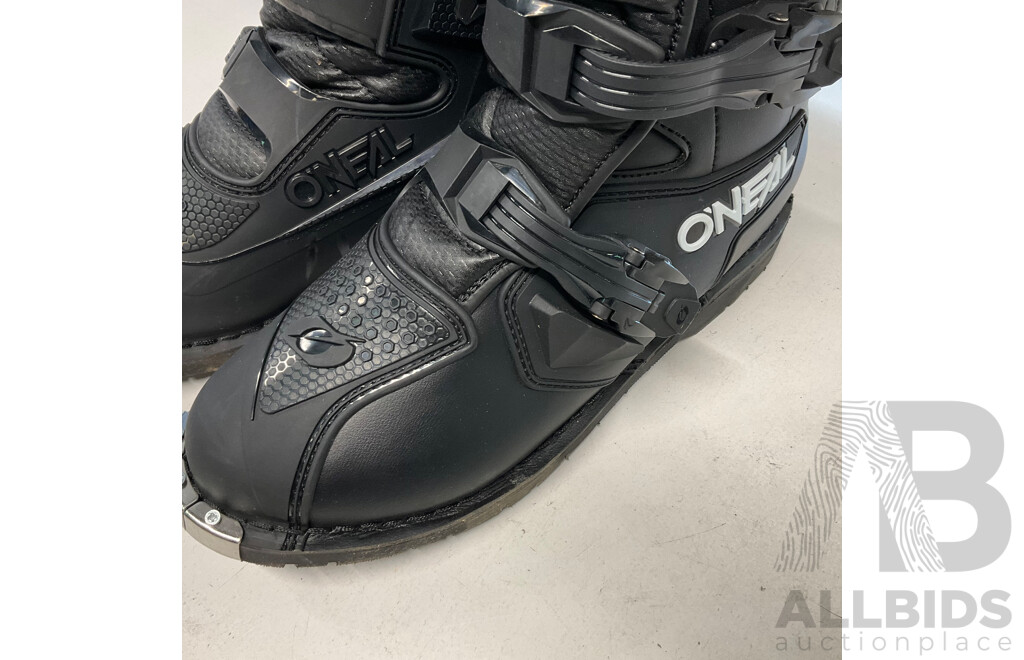 ONEAL Rider Pro Black Boots (Size10/43)  & Fox 180 Red/Black Pants (Size 36) - Lot of 2 -  Estimated Total ORP$350.00