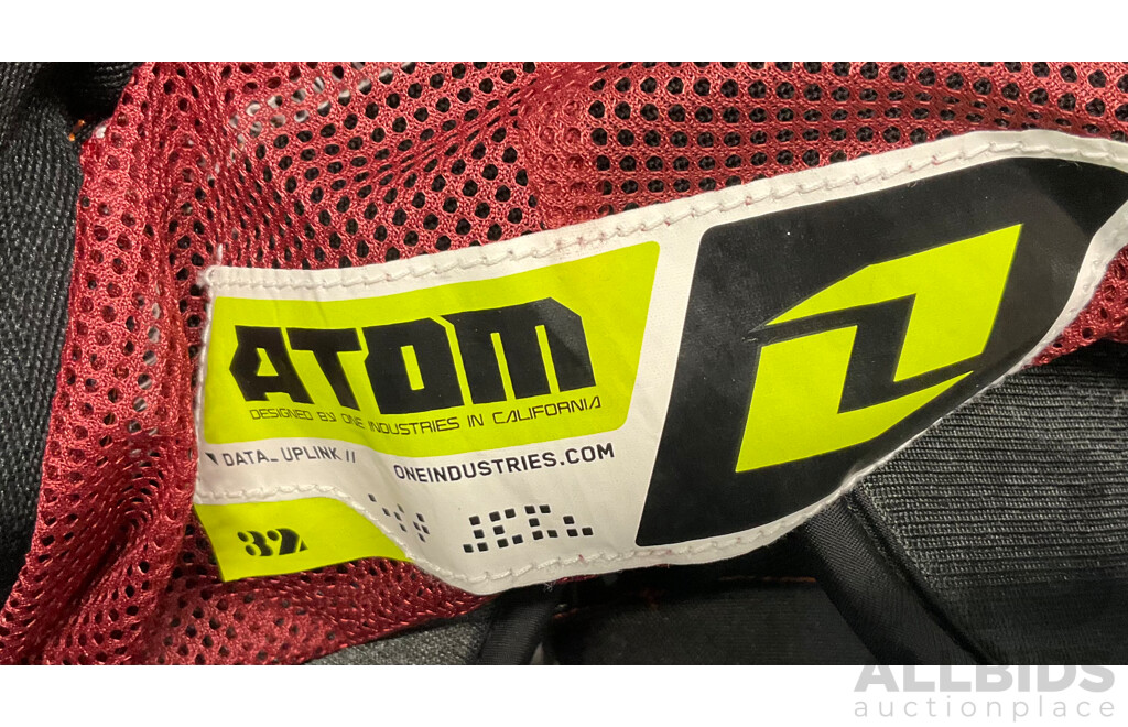 ATOM Carbon Icon Jersey (Size L) X2 & Reactor Pants (Size 34) & Data Uplink Pants (Size 32) - Lot of 4