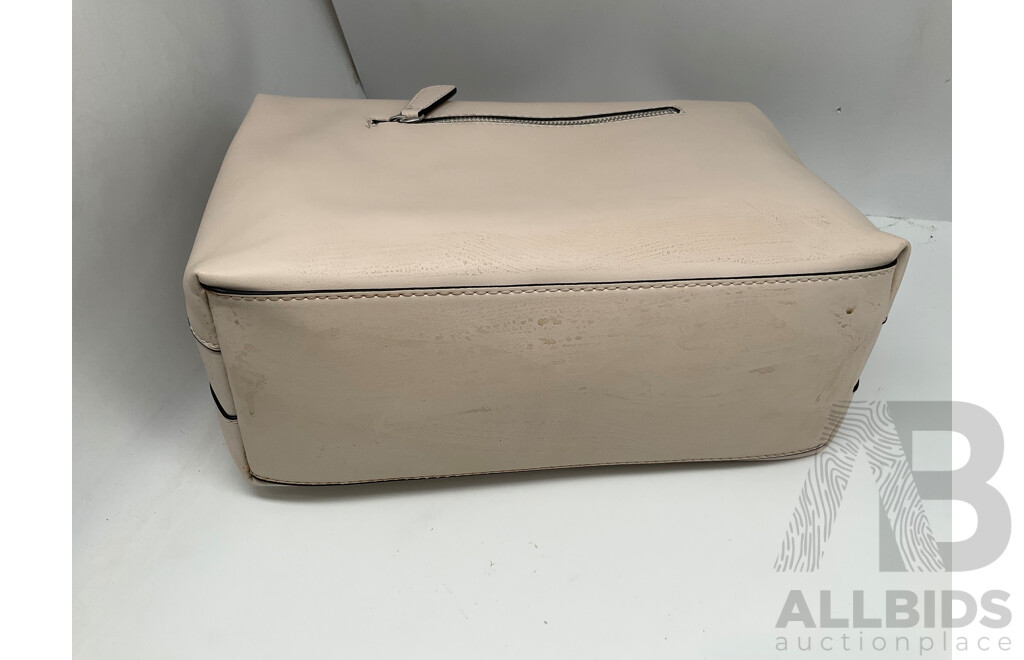 Guess (LE792907) Handbag - ORP $169