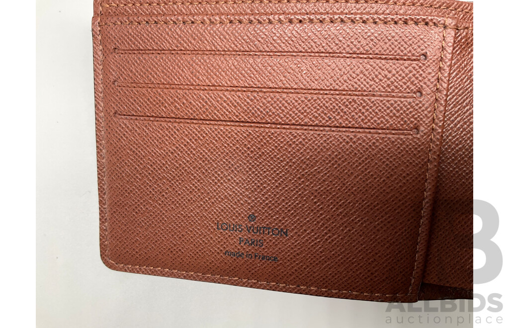 Recovered Goods - Mens Wallet and Crossbody Bag