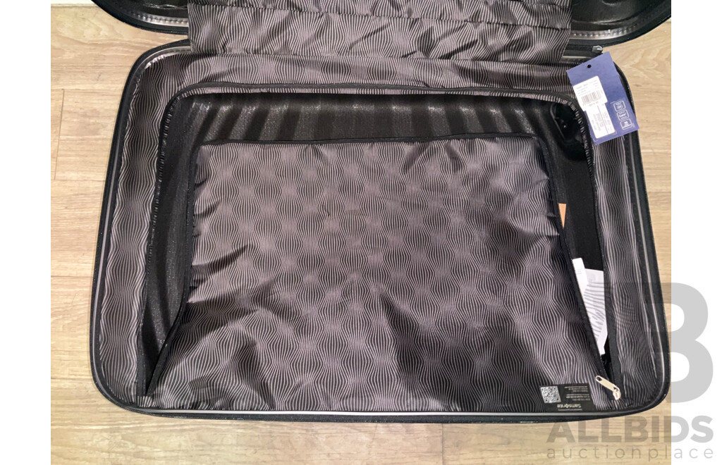 SAMSONITE Lite Shock Suitcase - Total ORP $649.00