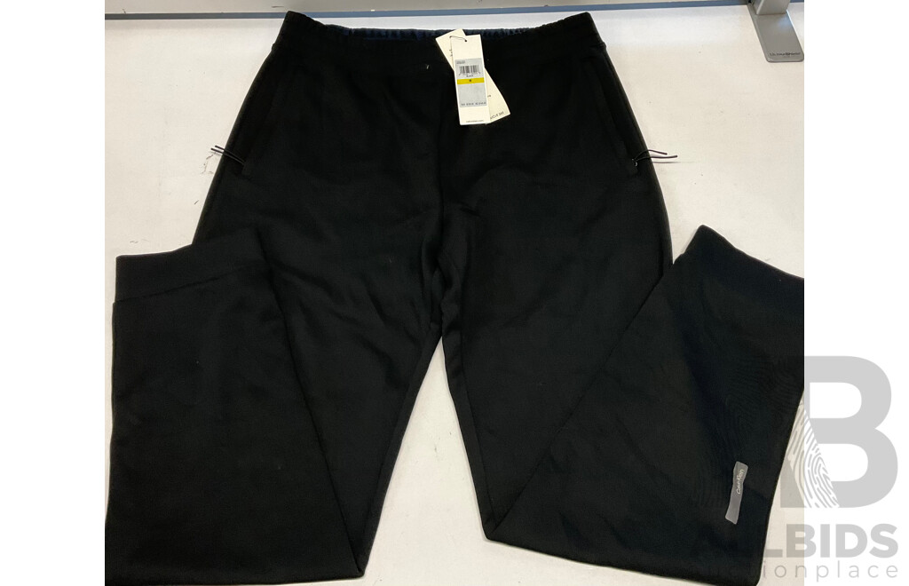 CALVIN KLEIN Assorted of Pants (Size M/28/30/29/32) - Lot of 4 - Estimated Total ORP$600.00