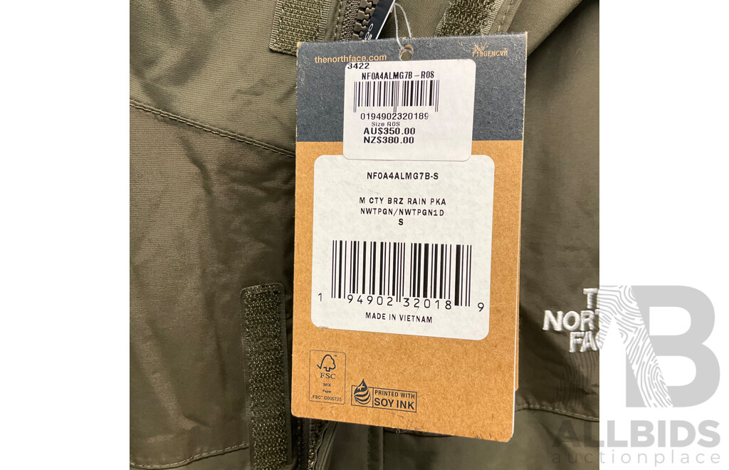 The NORTH FACE Jacket/Sweatshirt ( Various Size ) - Lot of 5 - Estimated Total ORP$890.00