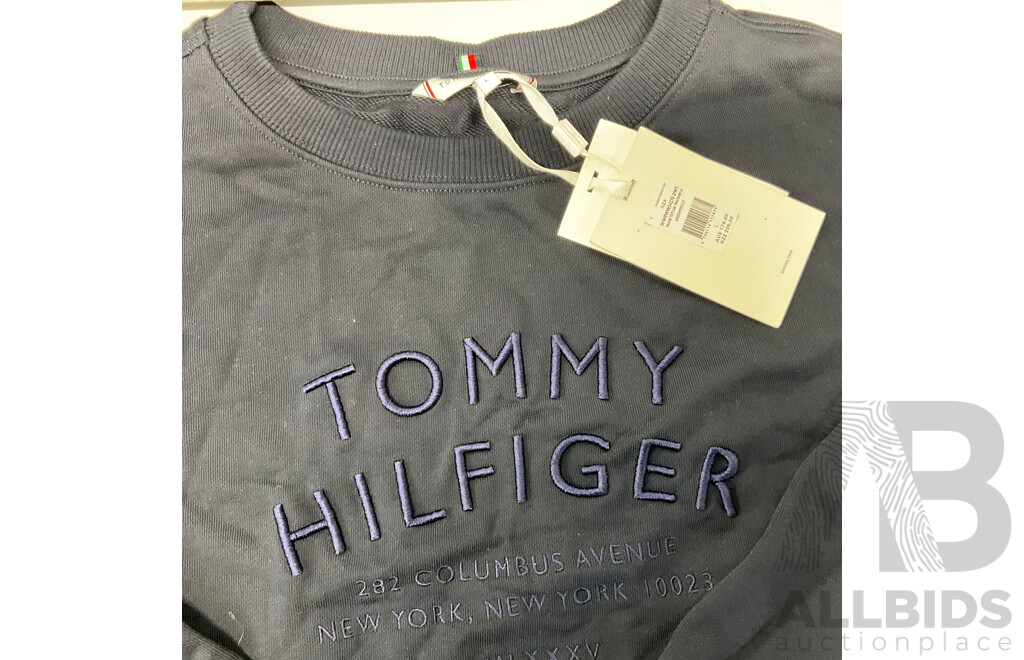 TOMMY HILFIGER Polo Shirt / Jumpers  - Lot of 4 - Estimated Total ORP $600.00