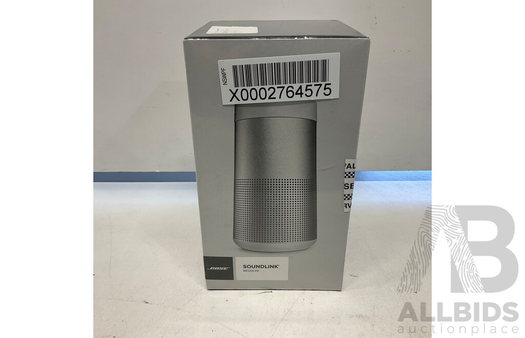 BOSE Soundlink Revolve Speaker - Silver - ORP$275.00