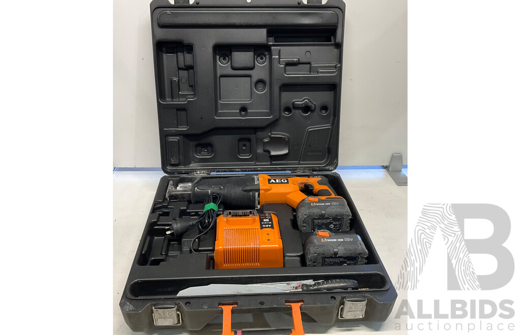 AEG BUS 18 18V Fusion Reciprocating Saw with 2 Batteries & BL1218 Charger in Carry Case