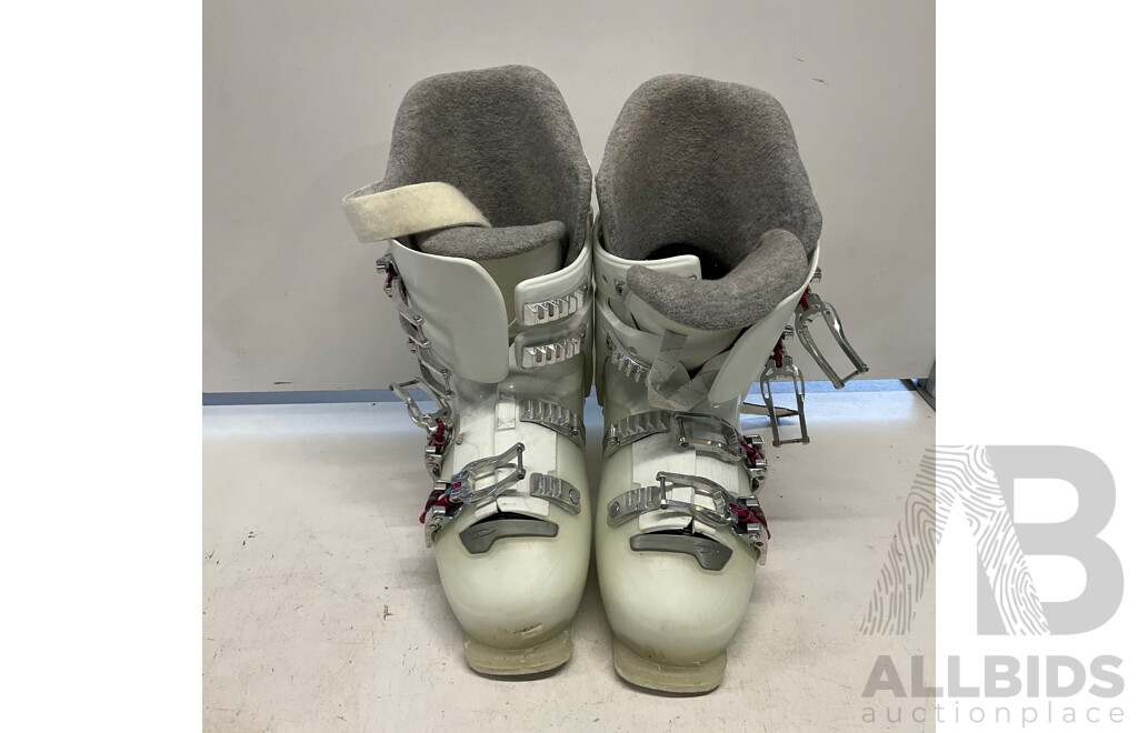 DALBELLO Ultra 65 Womens Ski Boots - Size 26.5