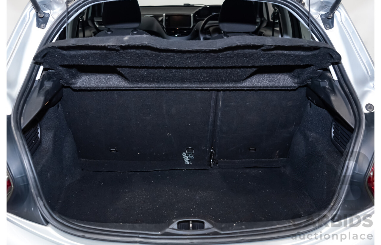 11/2015 Peugeot 208 Active MY16 5d Hatchback Metallic Silver Turbo 1.2L