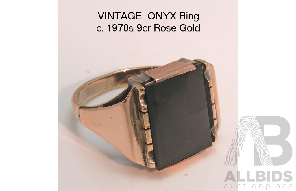 Vintage 9ct rose Gold Black Onyx Ring