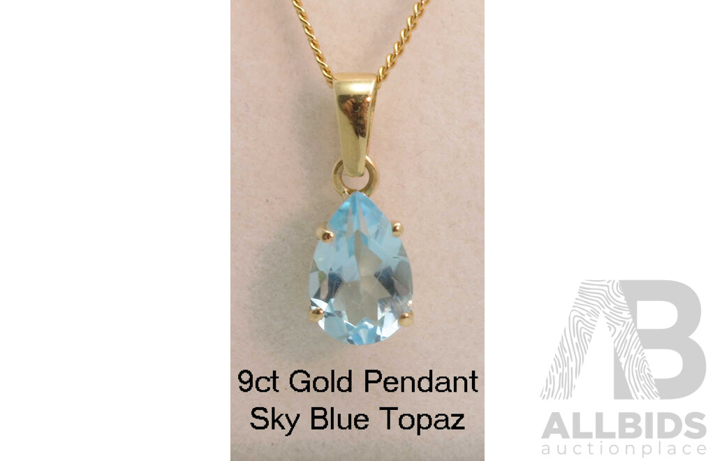 Sky Blue Topaz Pendant - 9ct Gold