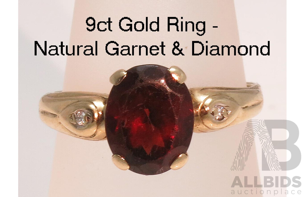 9ct Gold Garnet & Diamond Ring