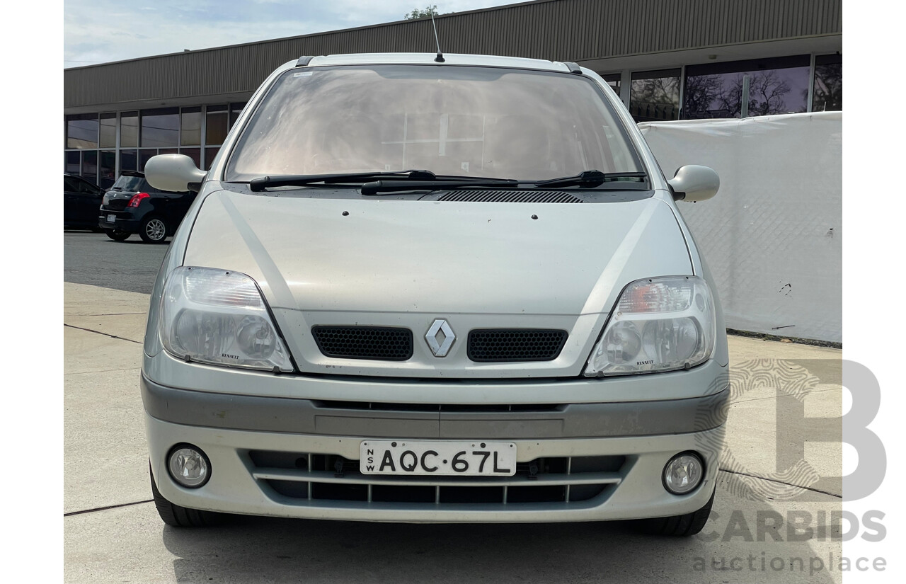 02/04 Renault Scenic Expression FWD  4D Wagon Silver 2.0L