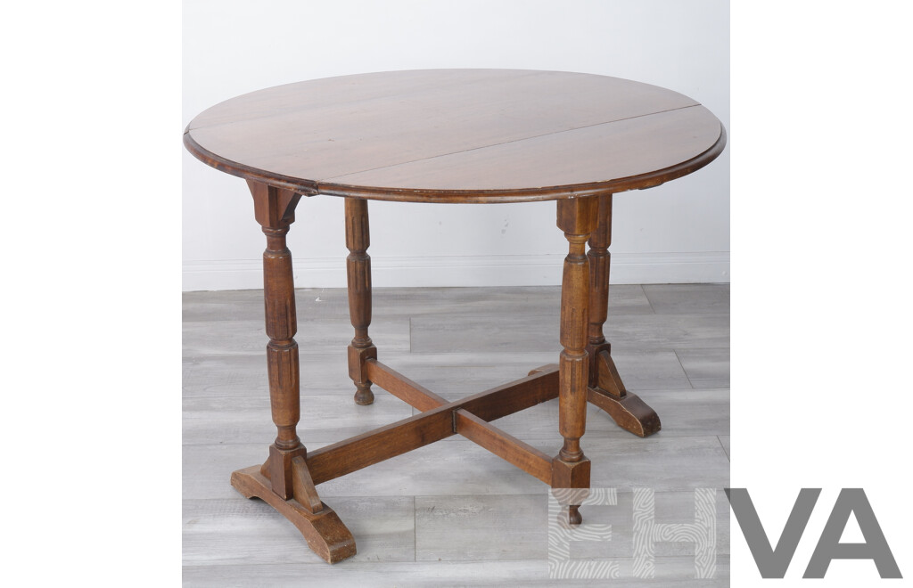 Vintage Drop Side Round Tea Table