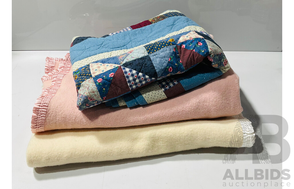 Pair of Onkaparinga Vintage Baby Soft Wool Blankets Alongside a Handmade and Inscribed Quilt