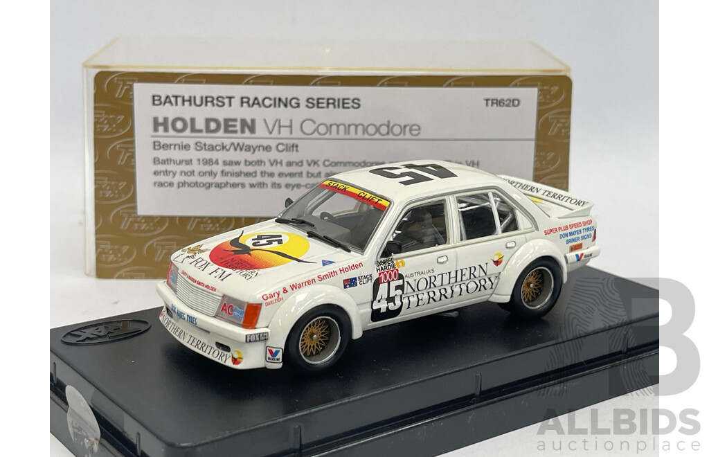 Trax 1982 Holden VH Commodore Bathurst Racing Series - 1/43 Scale