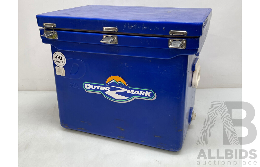 Outer Mark 60 Ltr Esky