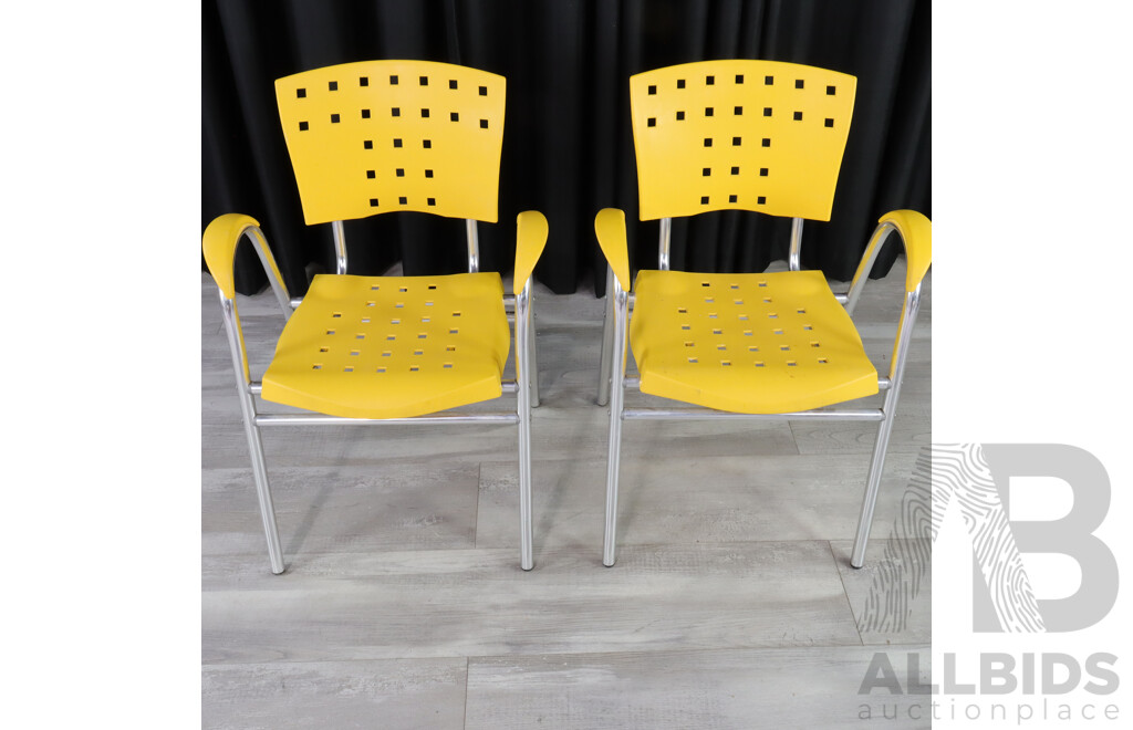 Pair of Invenio Design All Weather Patio Chairs by Alutec, Model Deseo, Circa 1990s