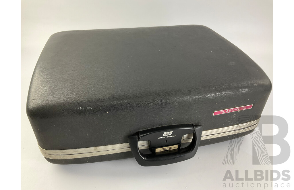 Vintage Smith-Corona Classic 12 Typewriter in Original Case