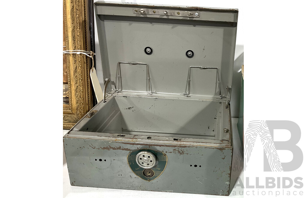 Vintage Spring Loaded Cash Box