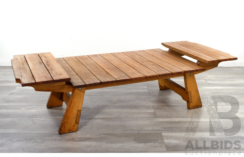 Hardwood Slattered Picnic Table