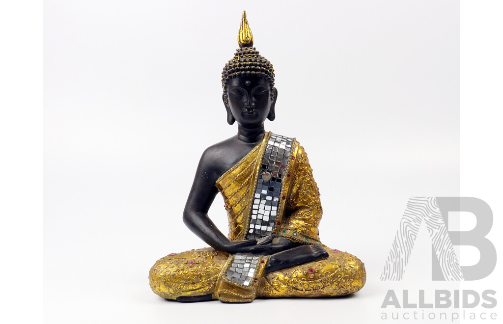 Contemporary Hand-Carved and Decorated Seated Thai Buddha
