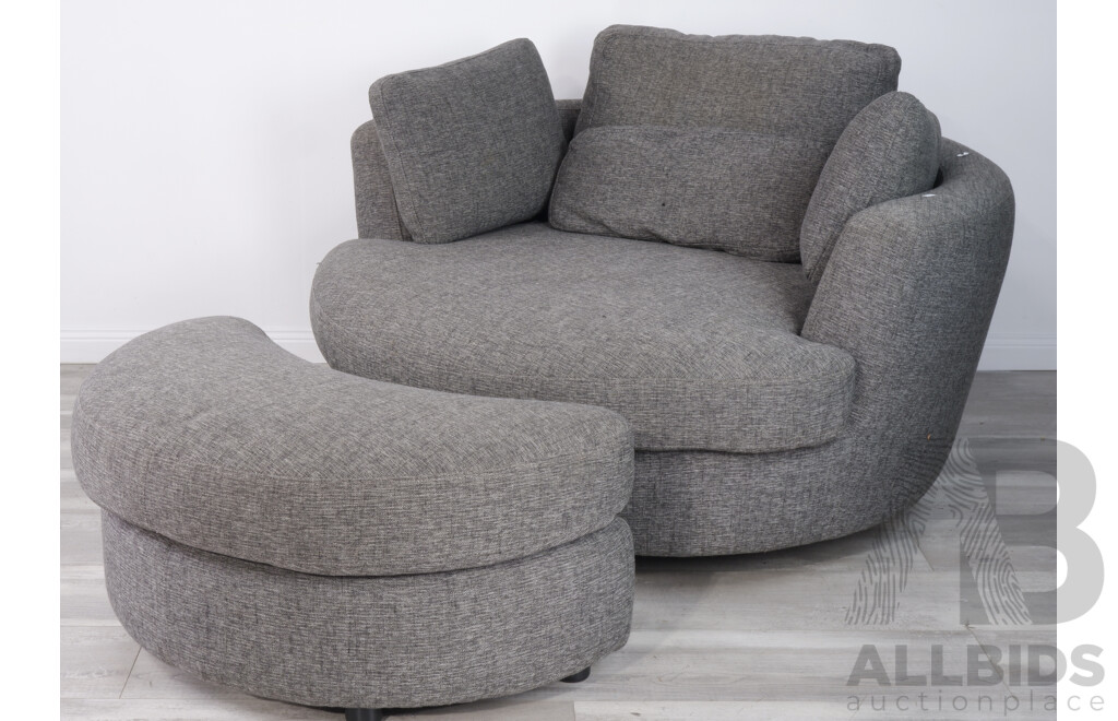 Good Round Swivel Lounger with Ottoman