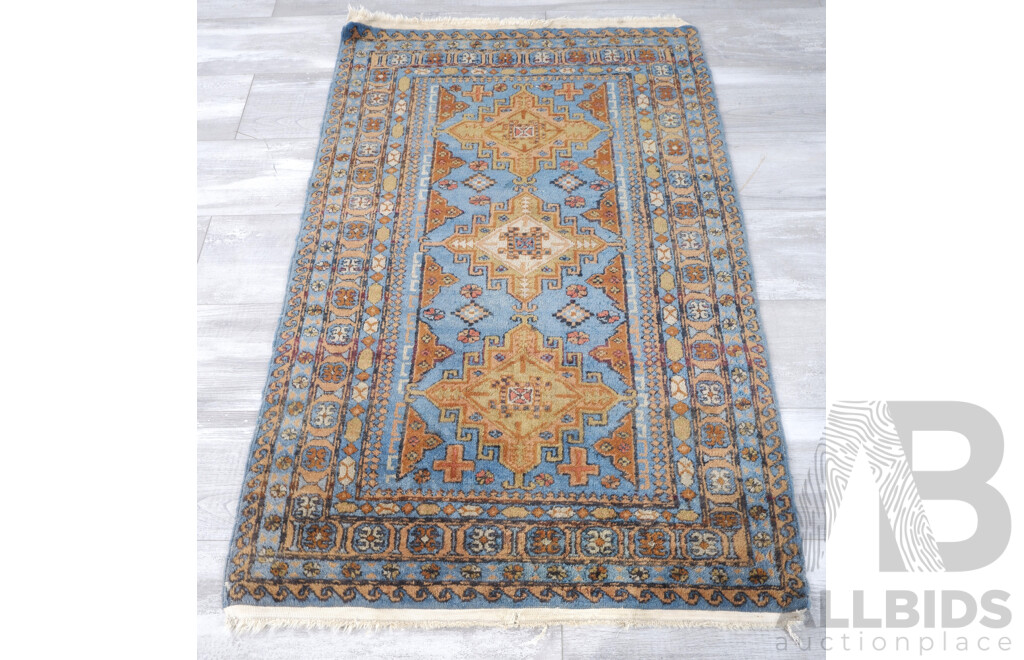 Hand Knotted Persian Wool Rug