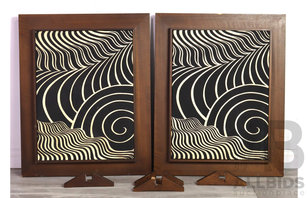 Very Cool Pair Planos Sonos Speakers Designed by Bertagna, with Set Wooden Feet, Model PL6U