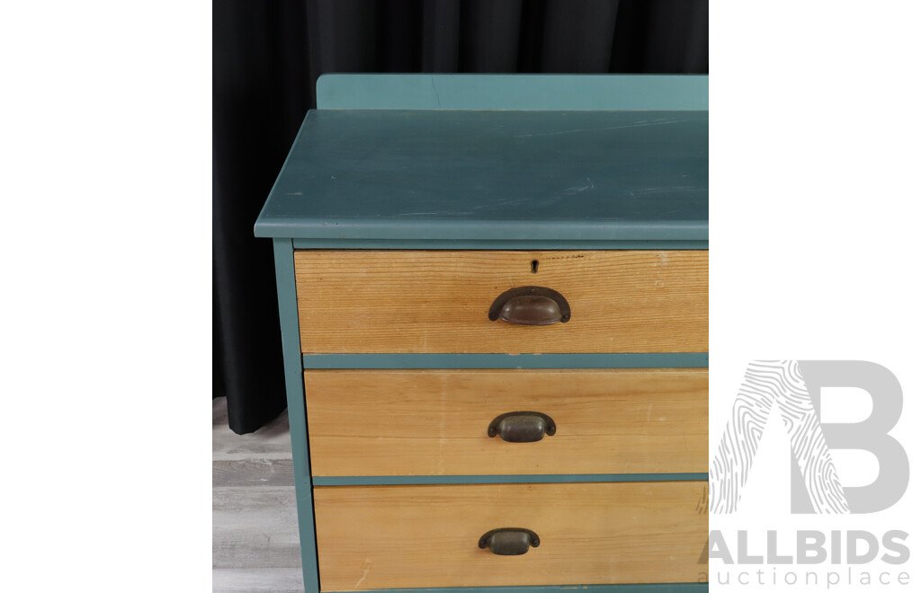 Pine Gentleman's Five Drawer Chest