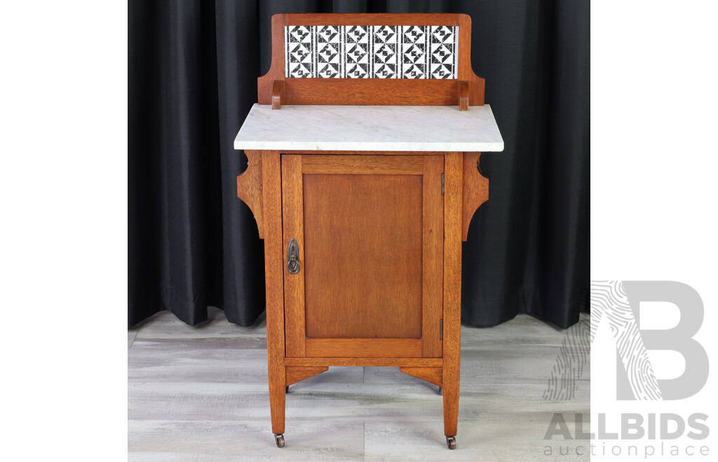 Maple Elevated Pot Cupboard