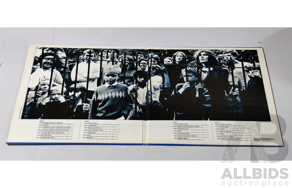 The Beatles 1967 to 1970, Vinyl LP Record Double Album in Gatefold Sleeve