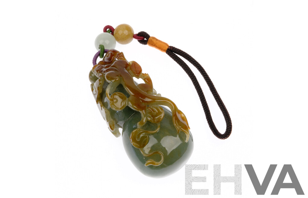 Chinese Carved Hard Stone Agate Pendent with Fruiting Double Gourd and Climbing Qilong Decoration