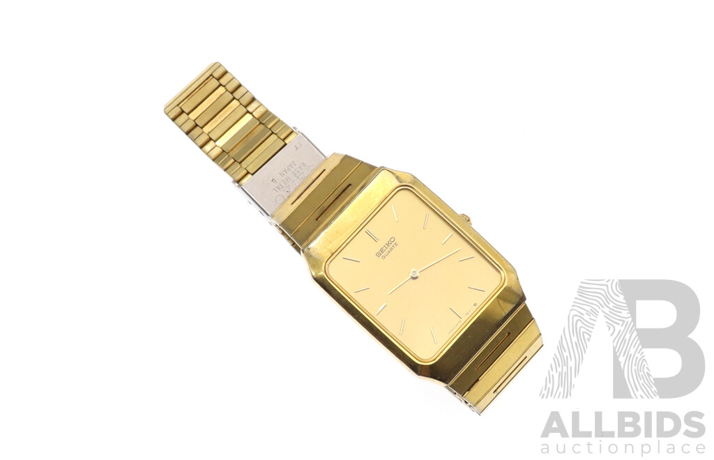 Seiko Vintage 5P30-5D50 Gold Tone Watch, Engraved on Back