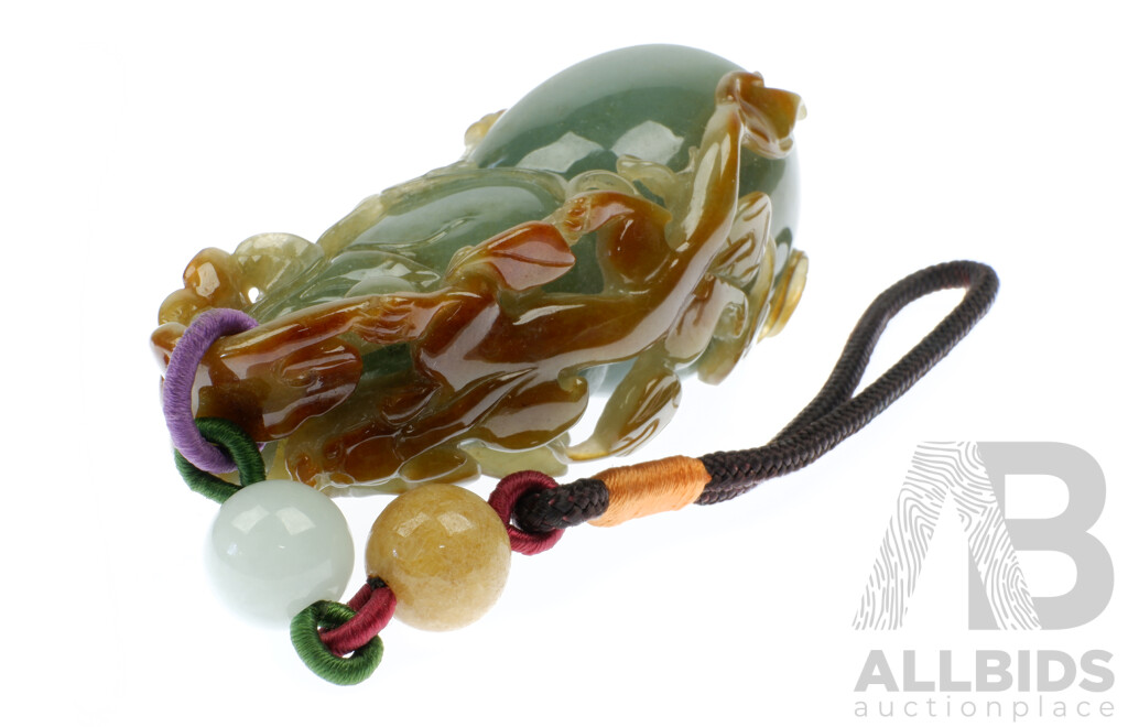 Chinese Carved Hard Stone Agate Pendent with Fruiting Double Gourd and Climbing Qilong Decoration