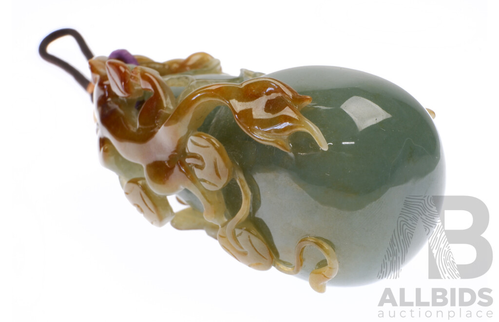 Chinese Carved Hard Stone Agate Pendent with Fruiting Double Gourd and Climbing Qilong Decoration