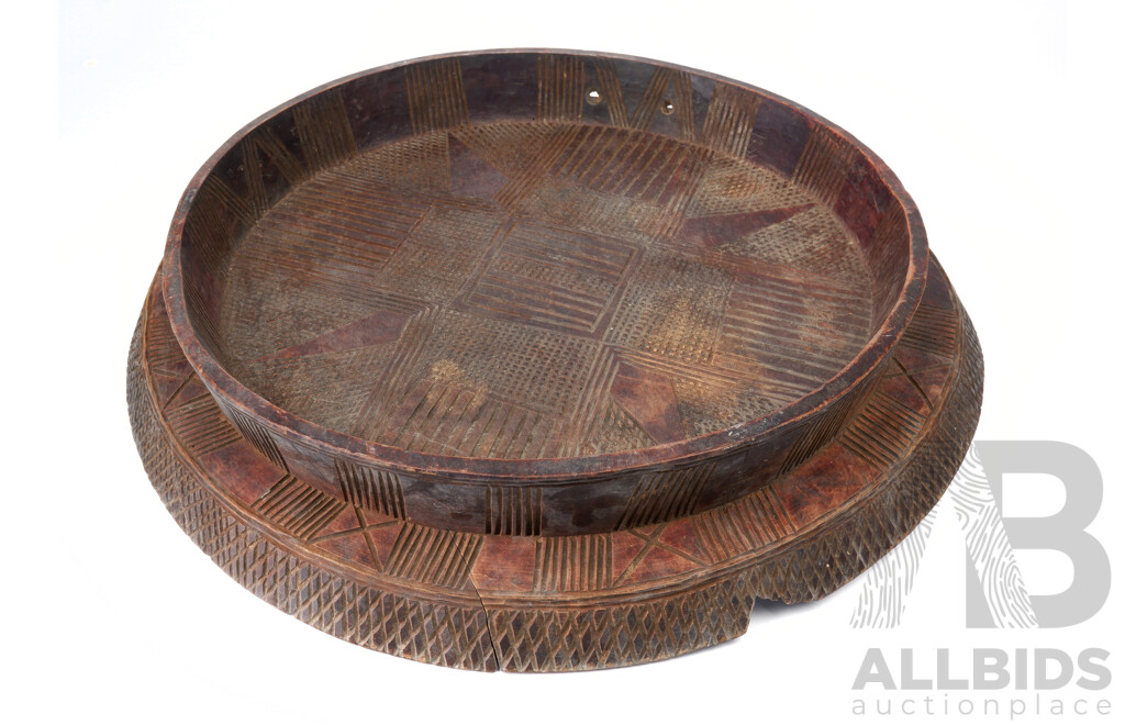 Antique Hand Carved Wooden Ethiopian Gurage Meat Cutting Dish with Incissed Decoration Verso