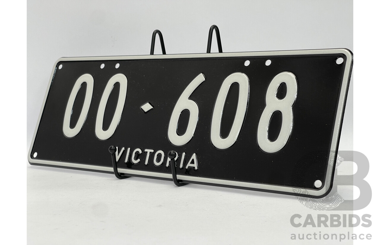 Victorian VIC Custom 5 - Character Alpha/Numeric Number Plate OO.608