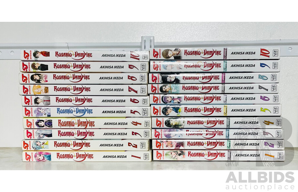 Set Volumes 1 to 10 Rosario Plus Vampire Along with Violumes 1 to 10 Season 2, by Akihisa Ikeda, Soft Cover