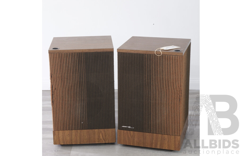 Pair of Bose 501 Series III Speakers