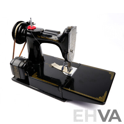 Vintage Singer Featherweight Model 221k Electric Sewing Machine in Case with Singer Accessories and Original Instructions, Serviced Recently